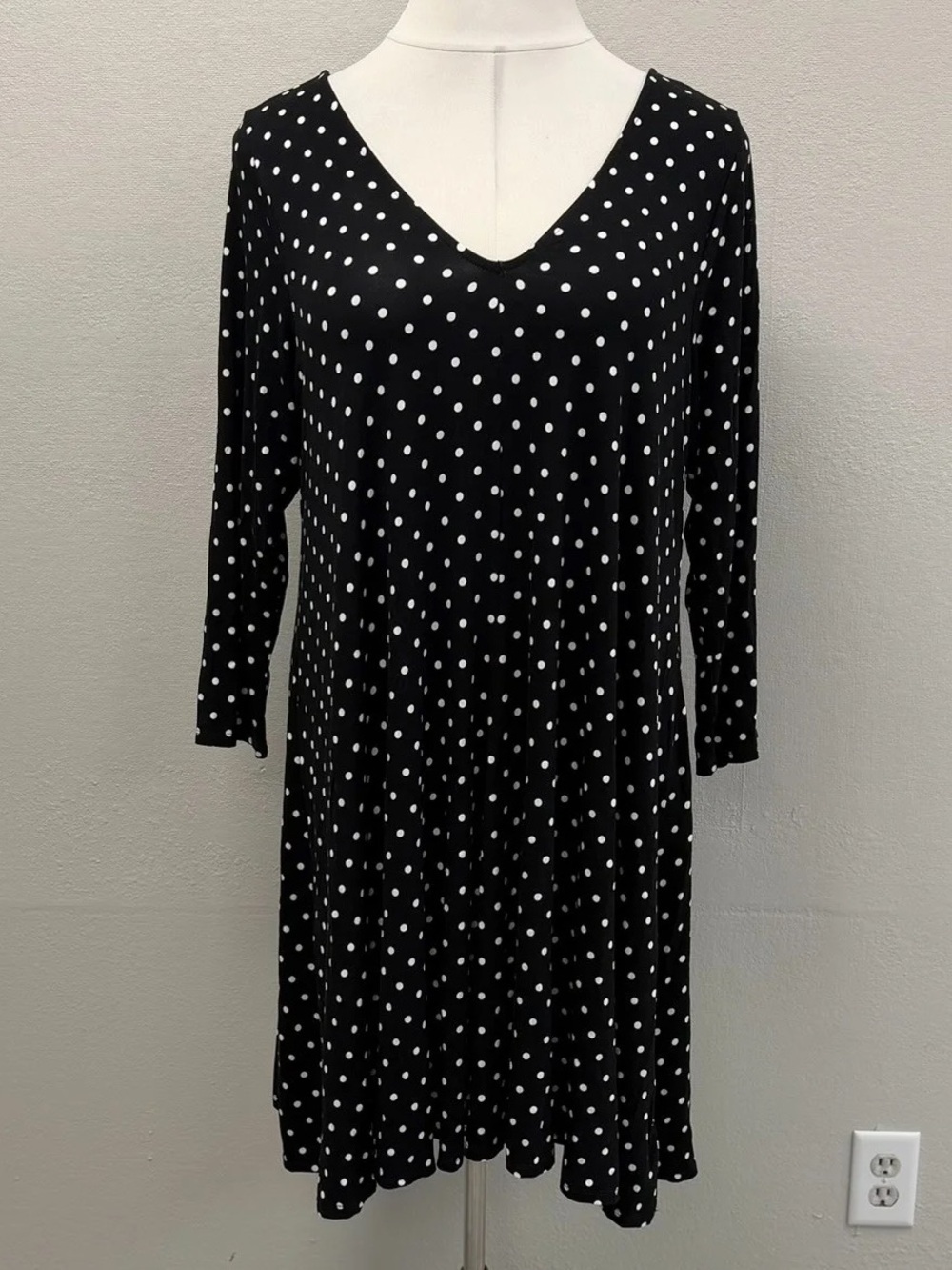 Torrid Black & White Polka Dot Jersey Midi Dress - New - Size 22/24 (3)